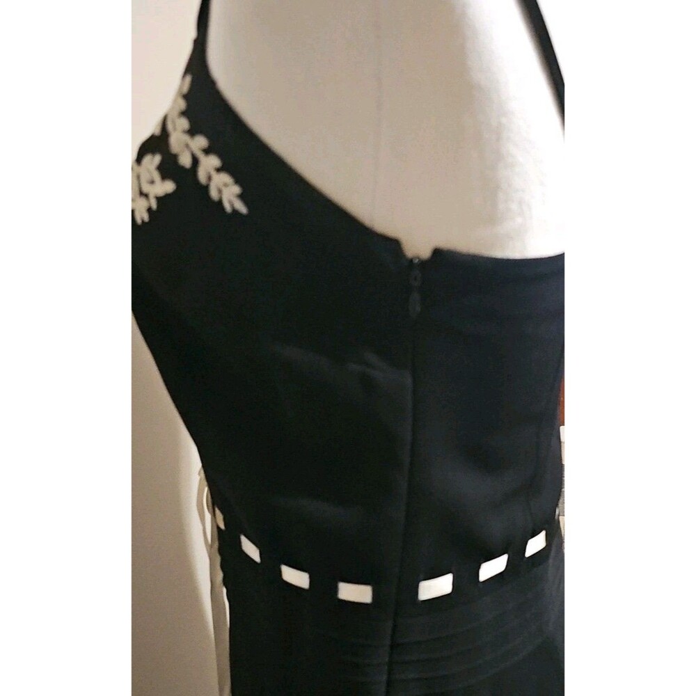 Ann Taylor Loft Dress 100% Silk Womens Black floral embroidery at the bust.sz 6 - Picture 4 of 11